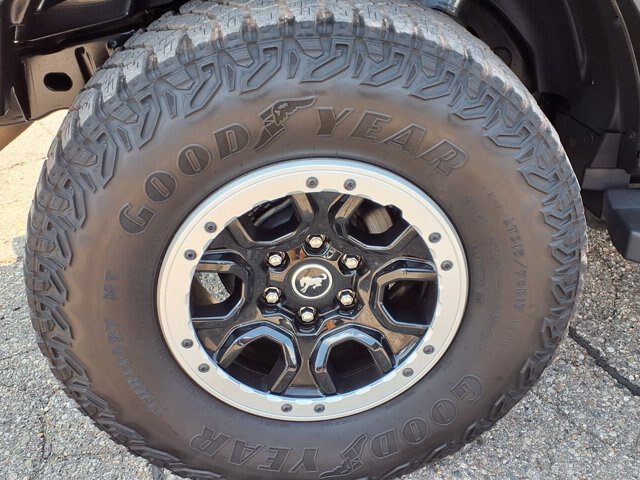 Certified 2023 Ford Bronco Big Bend w/ Sasquatch Package AWD/4WD image 29