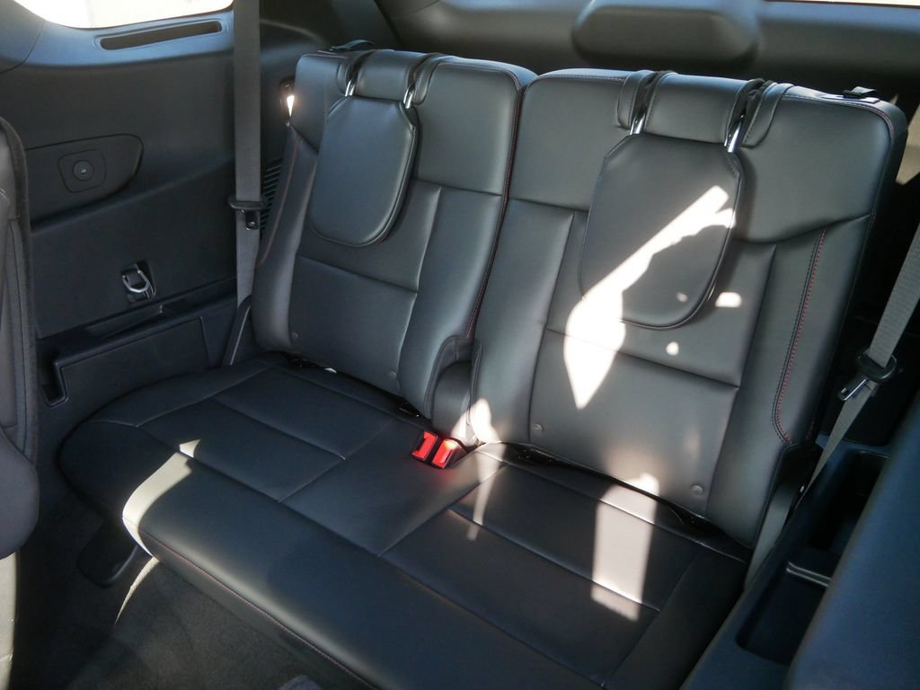 Certified 2025 Ford Explorer ST-Line AWD/4WD image 17