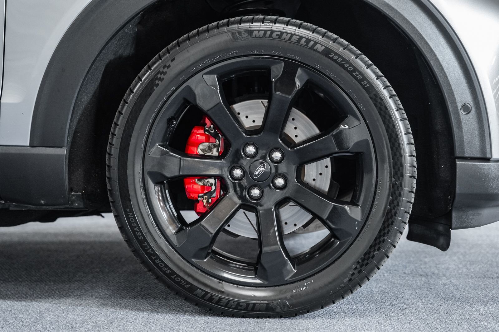 Certified 2020 Ford Explorer ST w/ ST Street Pack image 18