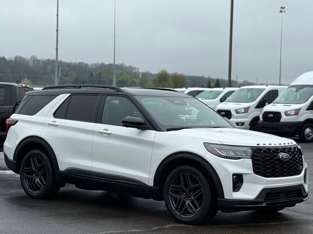 Certified 2025 Ford Explorer ST AWD/4WD image 42