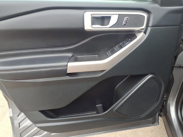 Certified 2023 Ford Explorer XLT w/ Equipment Group 202A image 14