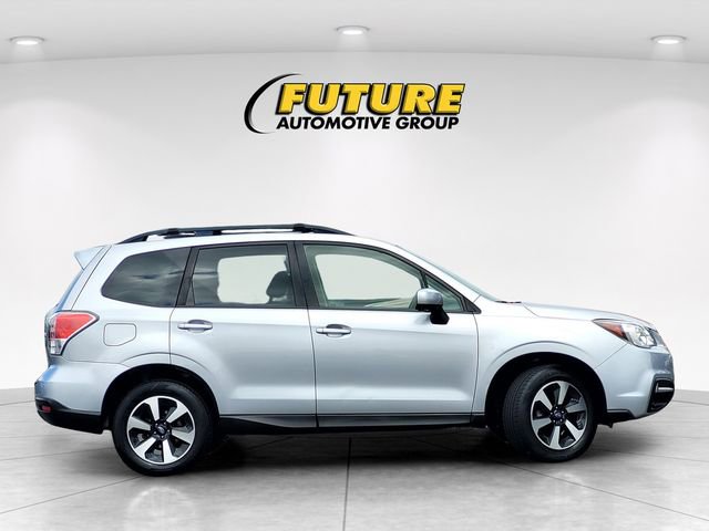 Used 2017 Subaru Forester 2.5i Premium w/ All-Weather Package AWD/4WD image 3