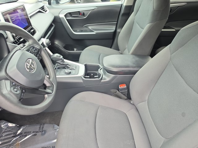 Used 2024 Toyota RAV4 LE AWD/4WD image 18