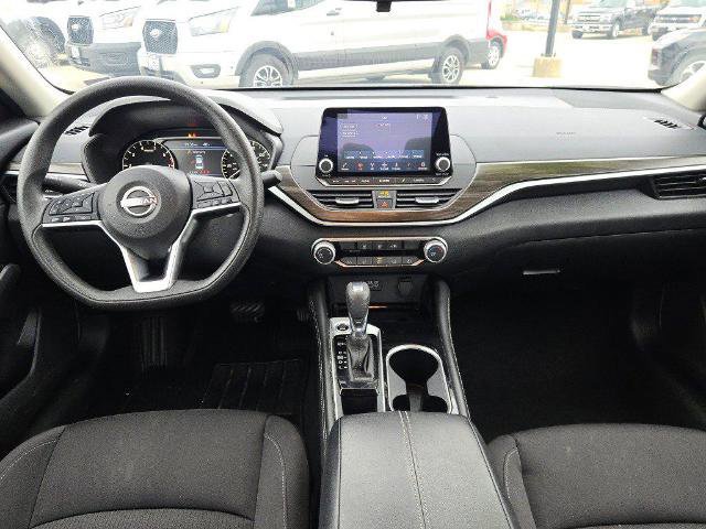 Used 2023 Nissan Altima 2.5 SV image 17