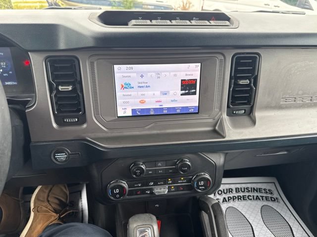 Certified 2023 Ford Bronco Outer Banks w/ Sasquatch Package AWD/4WD image 22