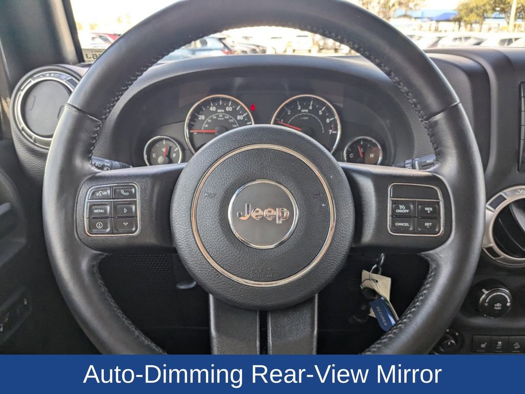 Used 2017 Jeep Wrangler Unlimited Rubicon w/ Connectivity Group image 25