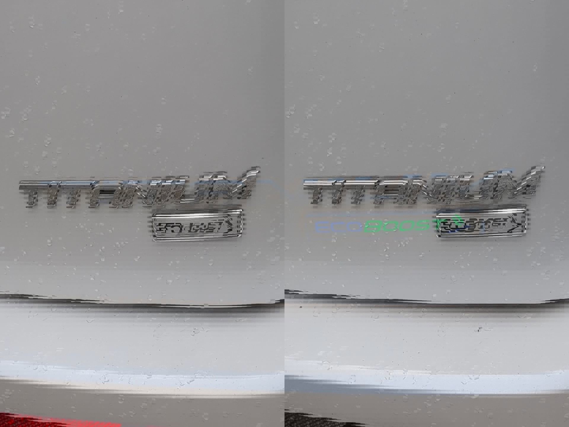 Certified 2018 Ford Edge Titanium w/ Ford Safe & Smart Package image 40