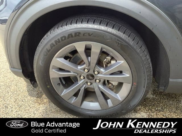 Certified 2023 Ford Explorer XLT w/ Equipment Group 202A AWD/4WD image 40