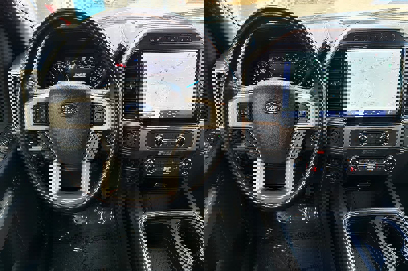 Certified 2022 Ford F350 Platinum w/ Tremor Off-Road Package image 14