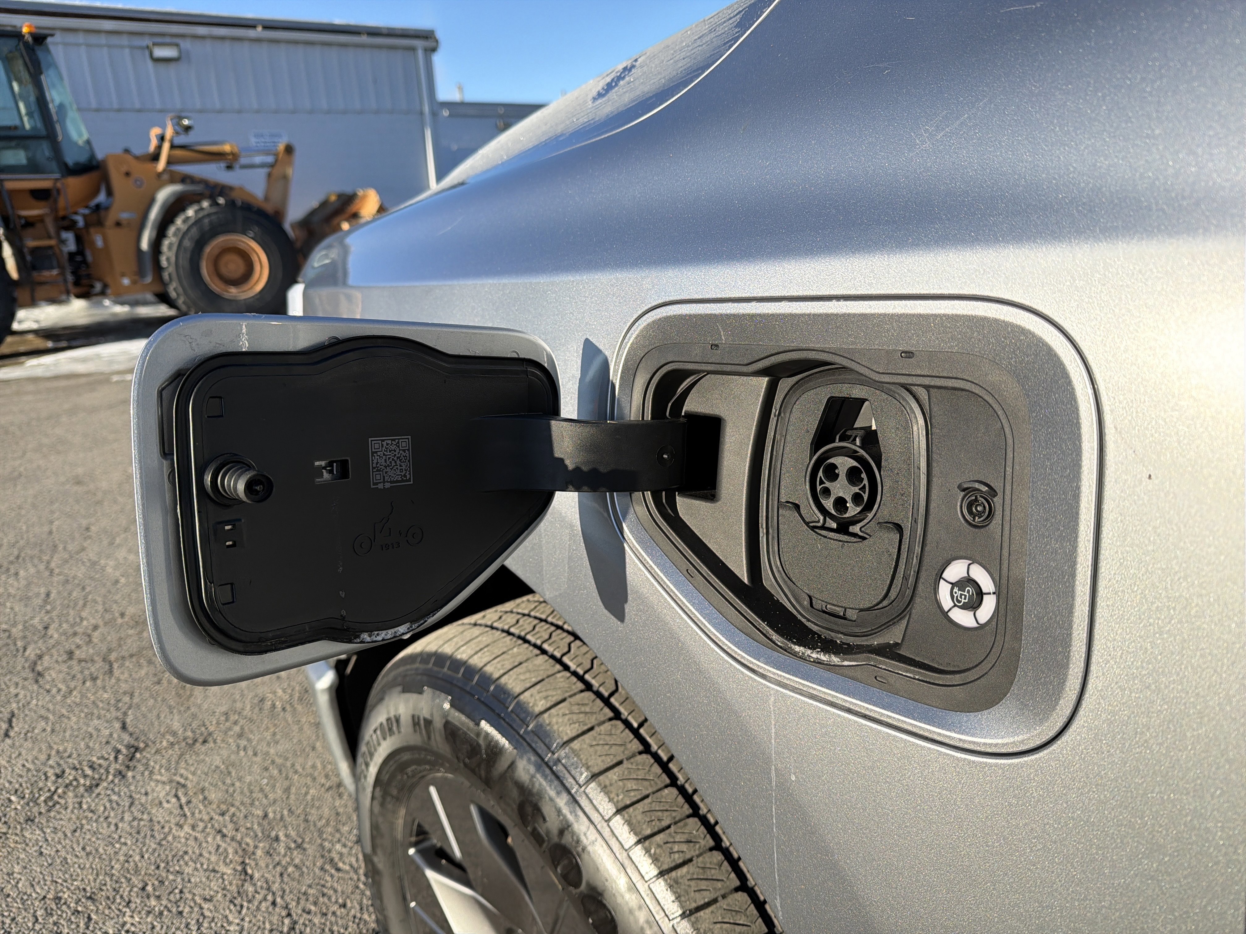 Certified 2023 Ford F150 Lightning Lariat w/ Max Trailer Tow Package image 11