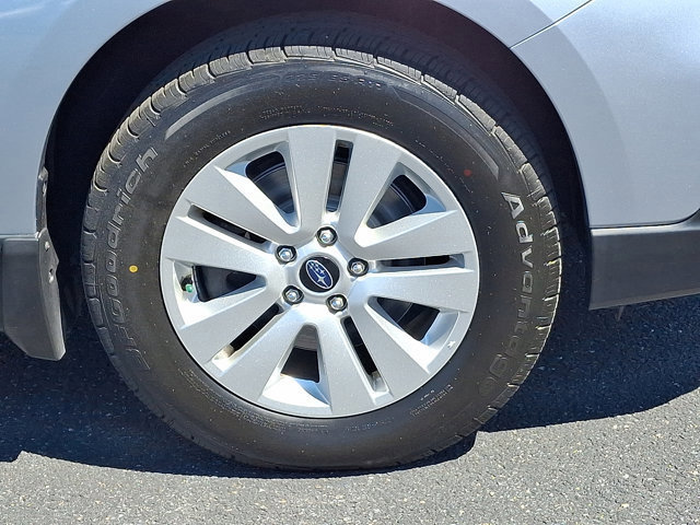 Used 2019 Subaru Outback 2.5i Premium w/ Popular Package #2 AWD/4WD image 8