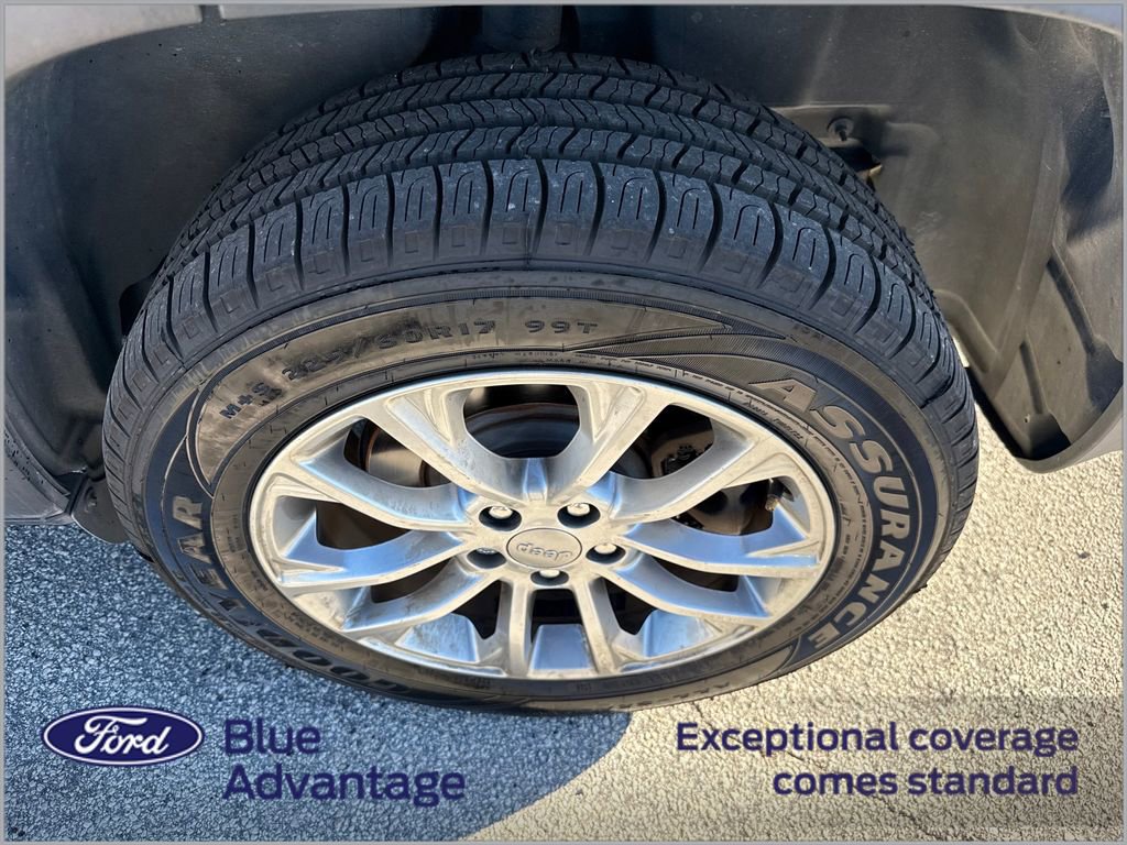 Used 2021 Jeep Cherokee Latitude Lux w/ Comfort/Convenience Group image 12