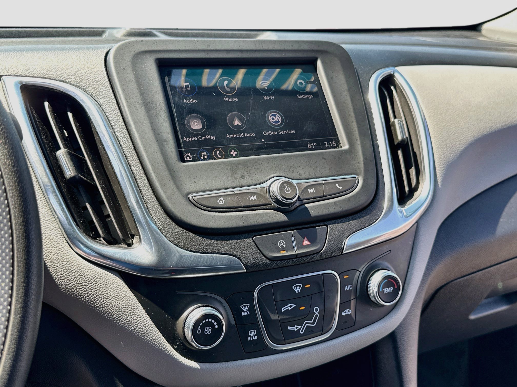 Used 2022 Chevrolet Equinox LT FWD image 16