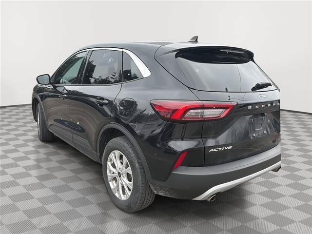 Certified 2024 Ford Escape Active AWD/4WD image 8