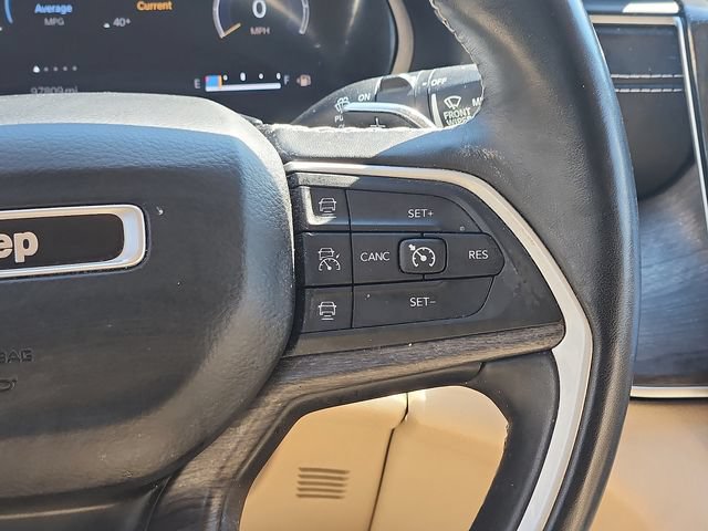 Used 2021 Jeep Grand Cherokee L Limited w/ MOPAR Finishing Package AWD/4WD image 15