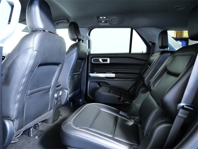 Certified 2022 Ford Explorer XLT w/ Equipment Group 202A image 14