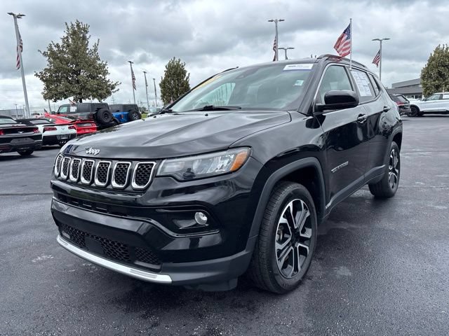 Used 2023 Jeep Compass Limited AWD/4WD image 4