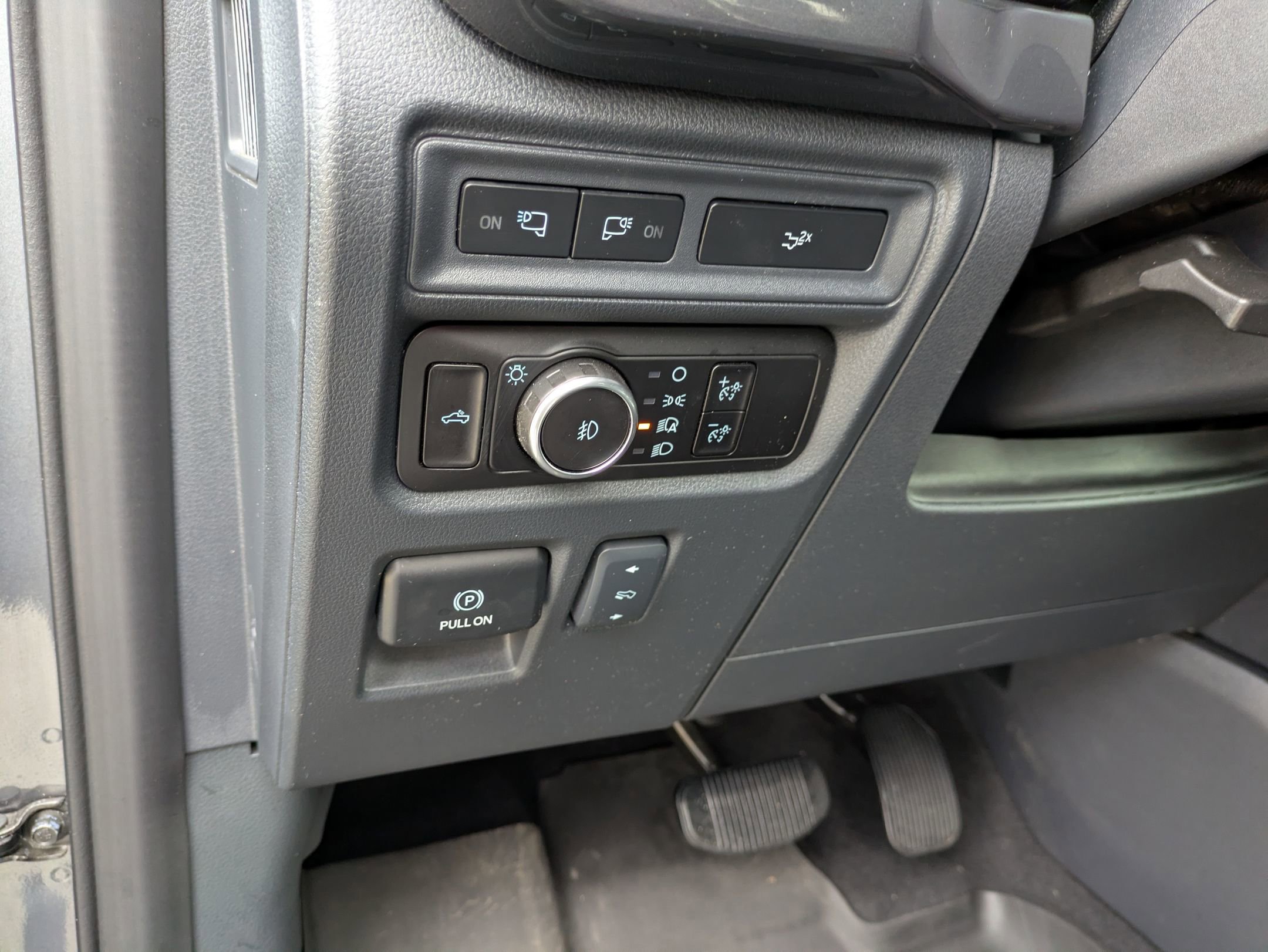 Certified 2023 Ford F150 XLT w/ Equipment Group 302A High image 18