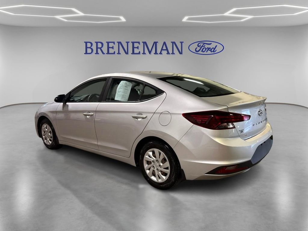 Used 2019 Hyundai Elantra SE w/ Cargo Package FWD image 7