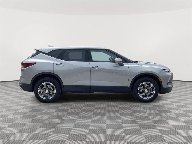 Used 2025 Chevrolet Blazer LT AWD/4WD image 6