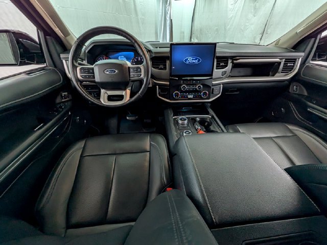 Certified 2024 Ford Expedition XLT AWD/4WD image 8