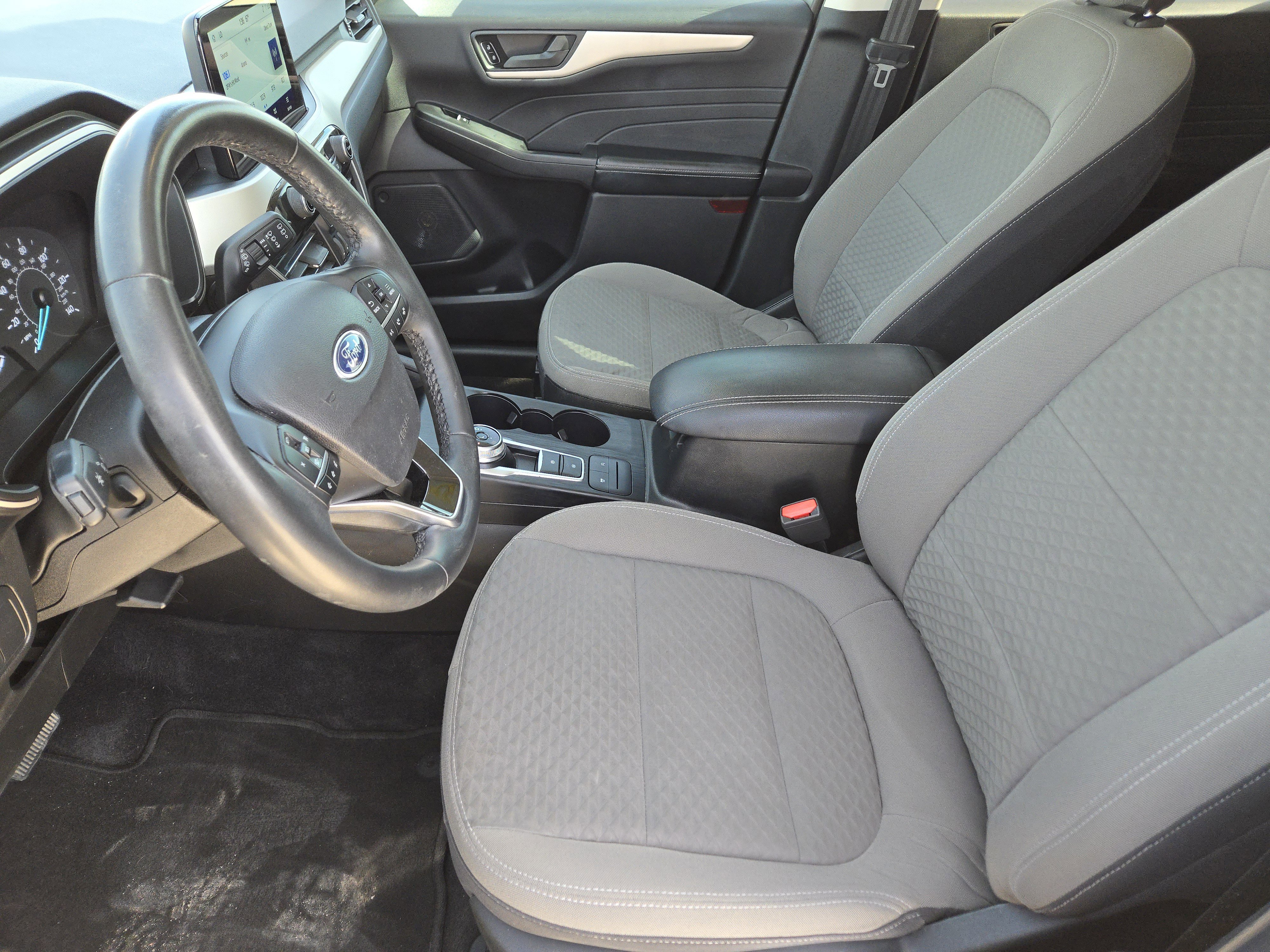 Certified 2022 Ford Escape SE w/ SE Sport Appearance Package image 12