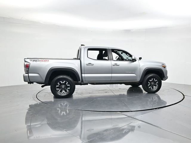 Used 2023 Toyota Tacoma TRD Off-Road w/ Technology Package AWD/4WD image 2