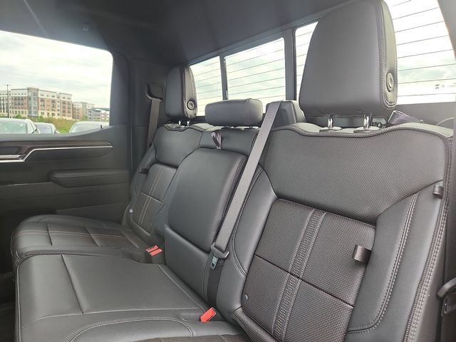 Used 2025 Chevrolet Silverado 1500 High Country w/ Midnight Edition AWD/4WD image 25