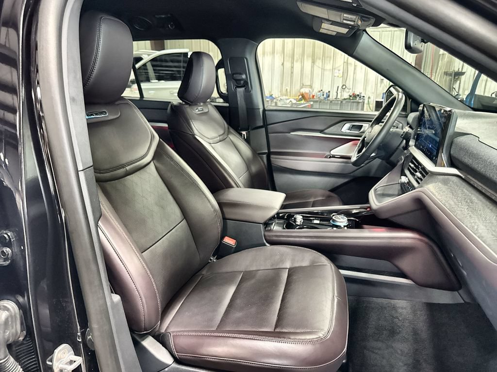 Certified 2026 Ford Explorer Platinum AWD/4WD image 32