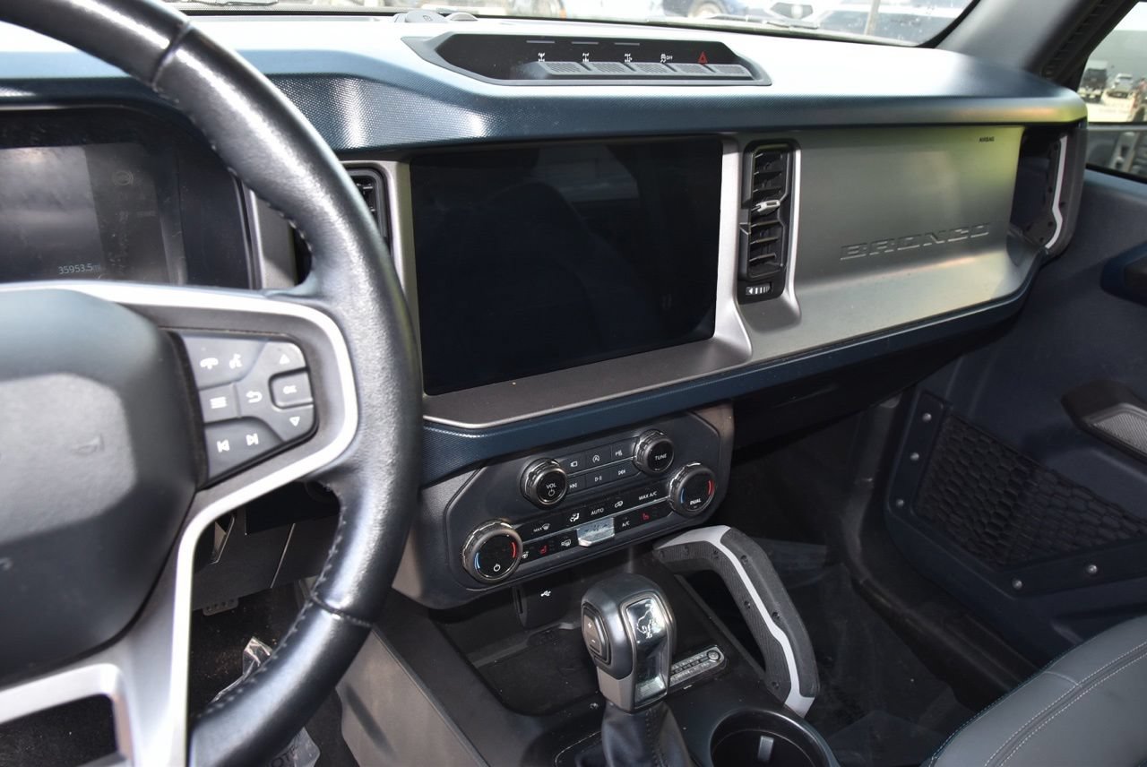 Certified 2023 Ford Bronco Outer Banks w/ Sasquatch Package AWD/4WD image 9