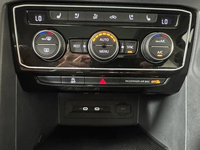 Used 2023 Volkswagen Atlas SEL Premium AWD/4WD image 17