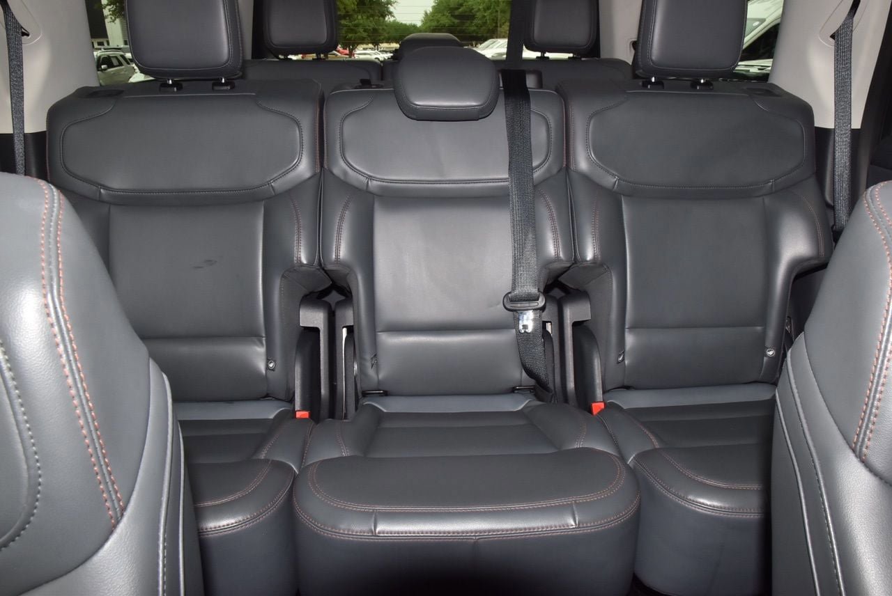 Certified 2025 Ford Expedition Active AWD/4WD image 22