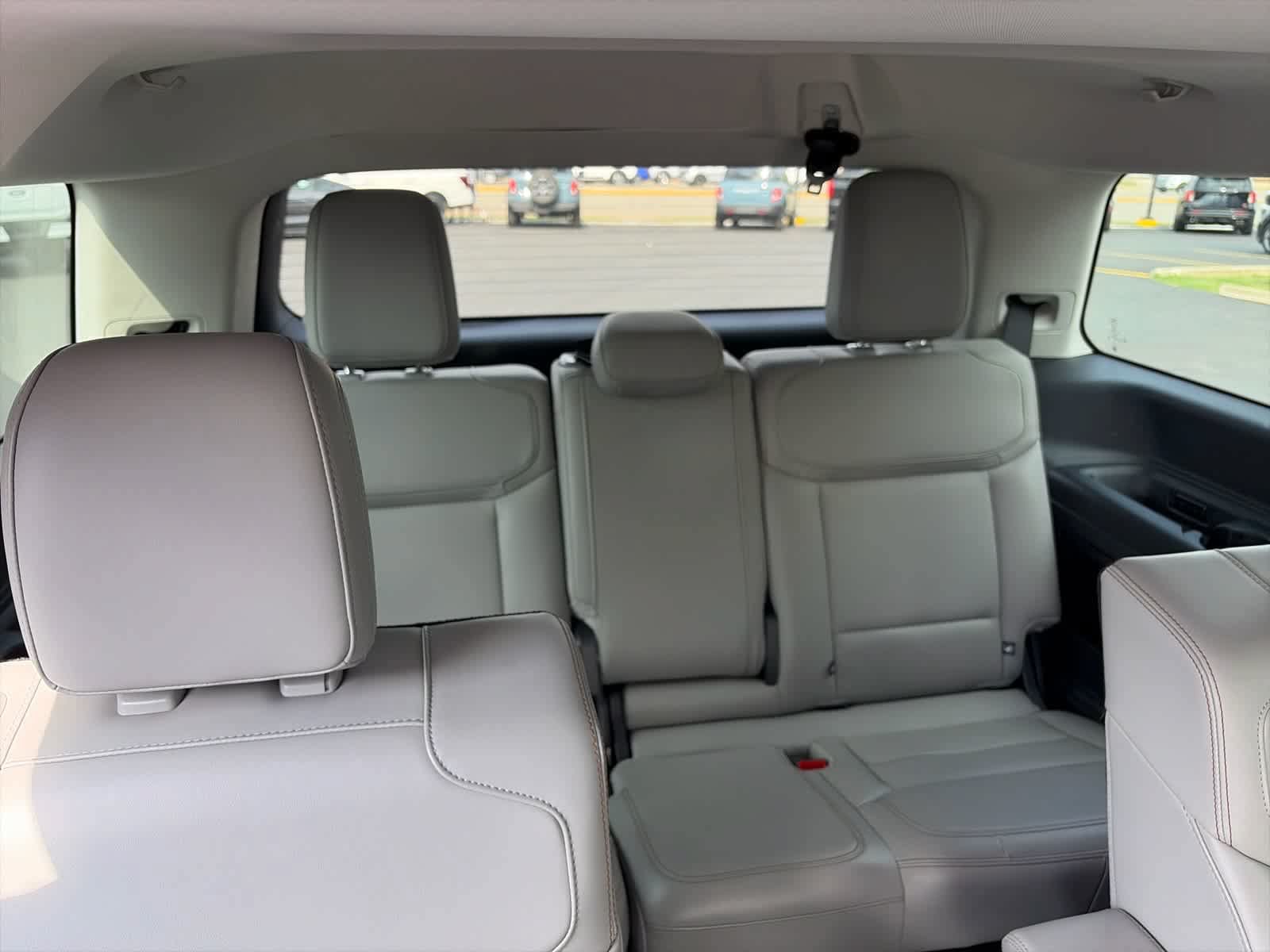 Certified 2025 Ford Expedition Active AWD/4WD image 29