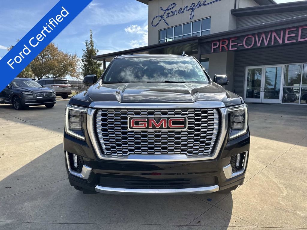 Used 2024 GMC Yukon XL Denali w/ Denali Reserve Package image 3