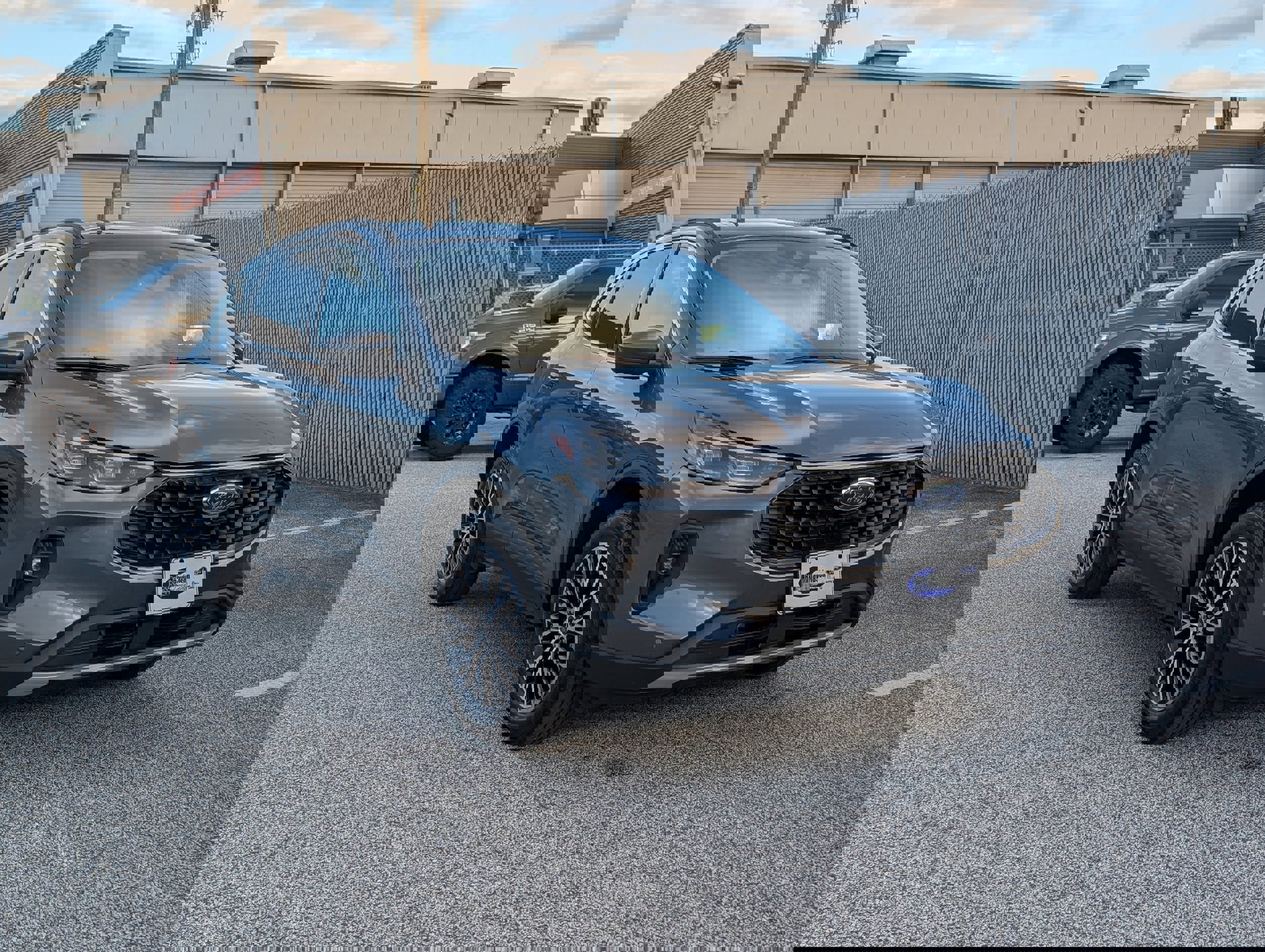 Certified 2023 Ford Escape SE w/ PHEV Premium Package image 9