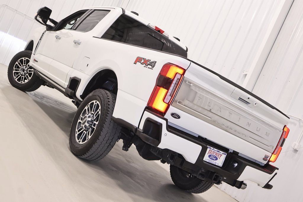Certified 2026 Ford F350 Platinum w/ Platinum Plus Package AWD/4WD image 4