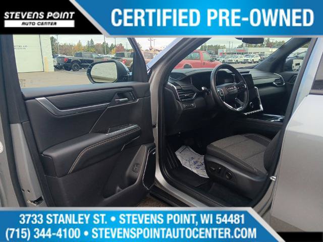 Used 2025 GMC Acadia Elevation AWD/4WD image 12