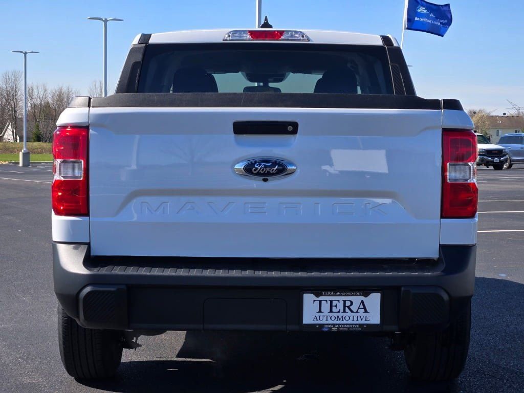 Certified 2024 Ford Maverick XL FWD image 14