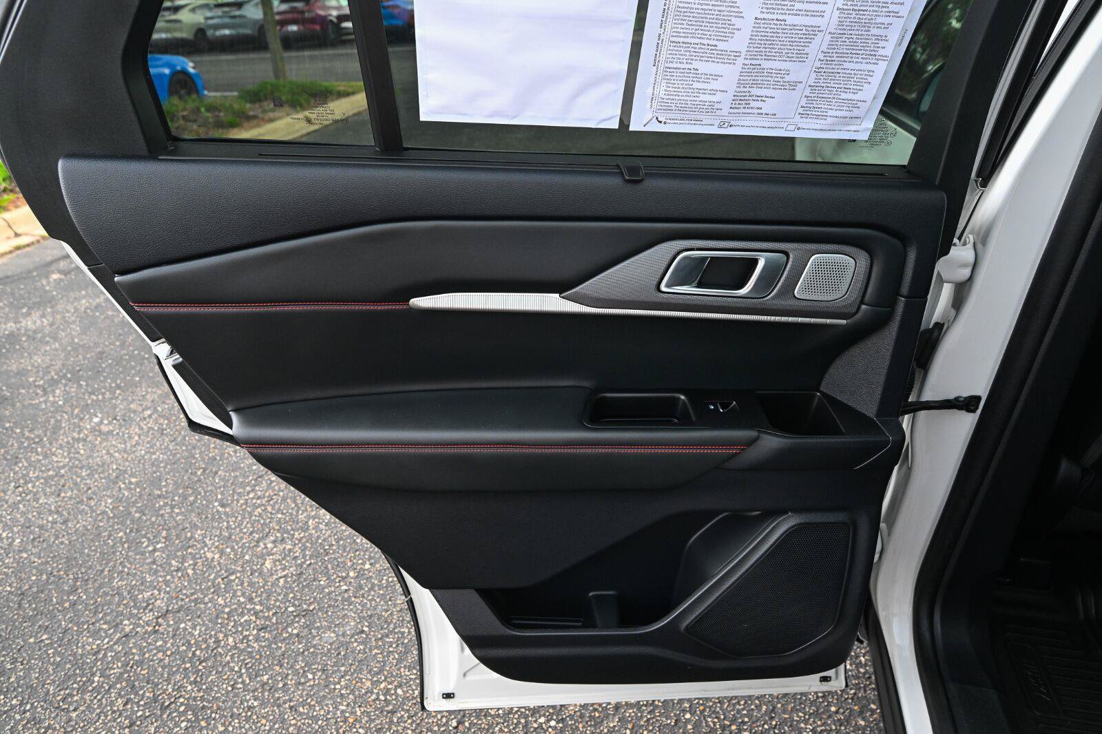 Certified 2025 Ford Explorer ST AWD/4WD image 24