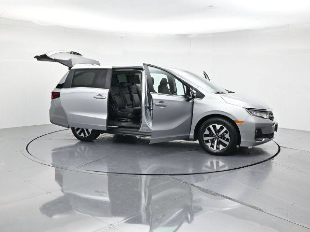 Used 2025 Honda Odyssey EX-L image 52