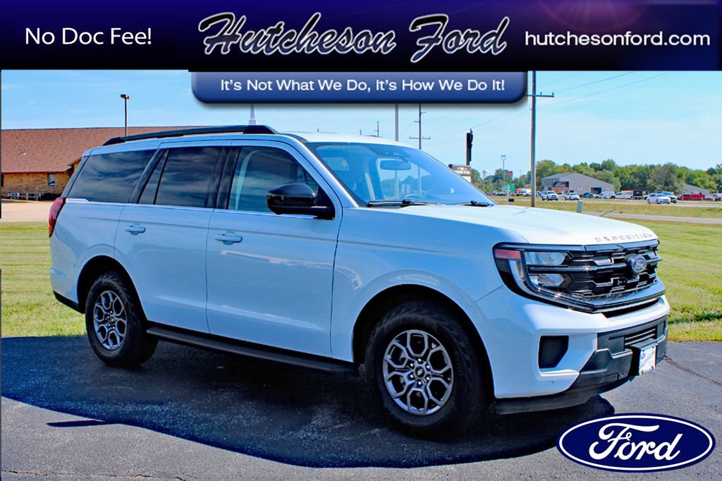 Certified 2025 Ford Expedition Active AWD/4WD image 1