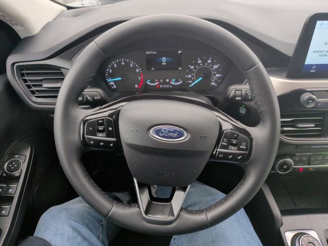Certified 2022 Ford Escape SE w/ Cold Weather Package AWD/4WD image 22