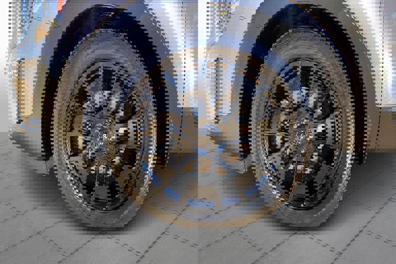 Used 2022 Kia Telluride SX w/ SX Prestige Package image 10