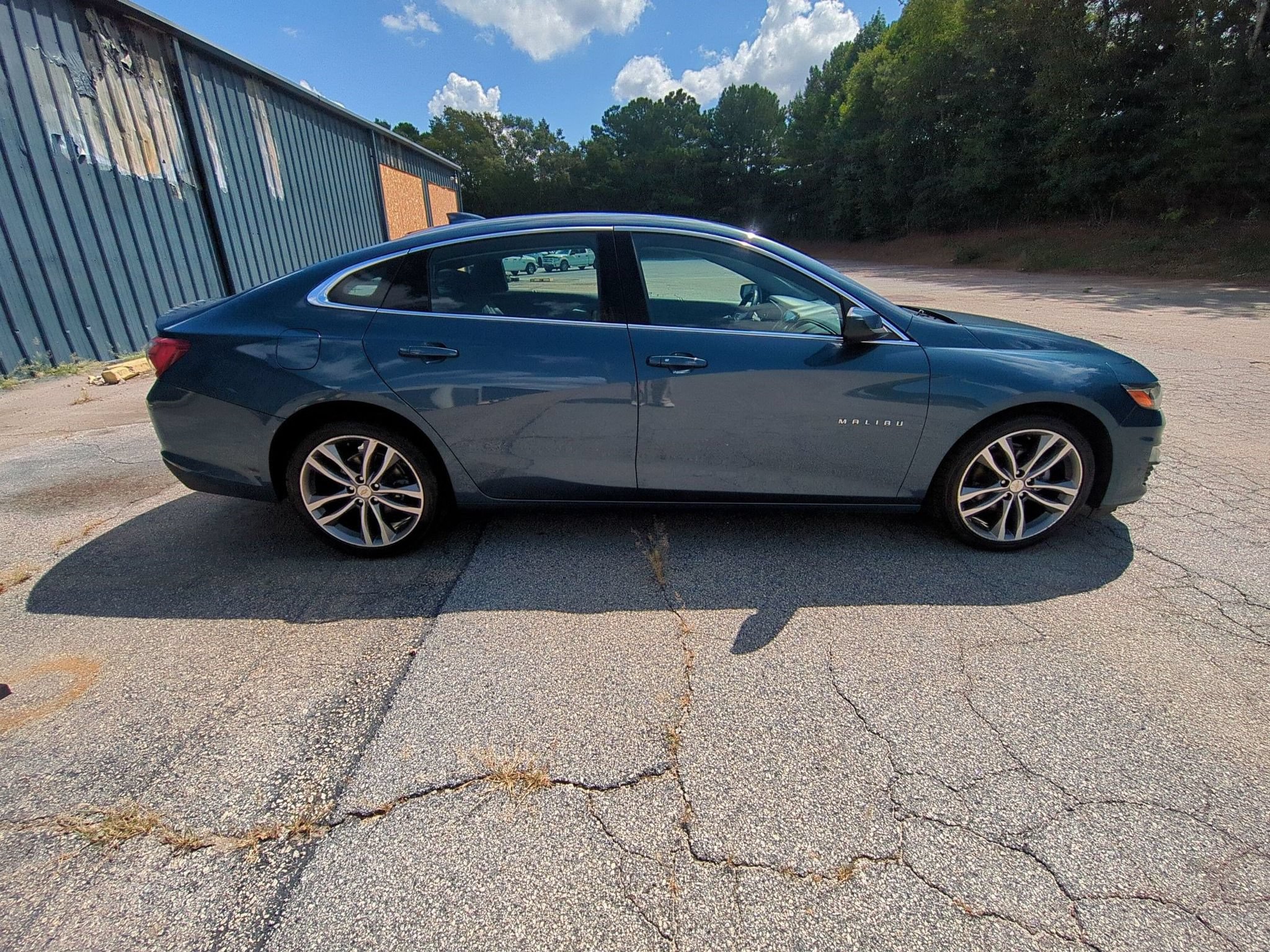 Used 2024 Chevrolet Malibu LT FWD image 4