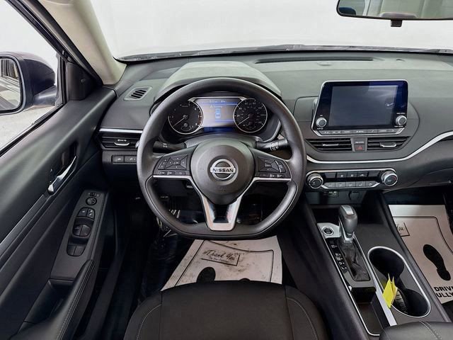 Used 2022 Nissan Altima 2.5 SV image 21