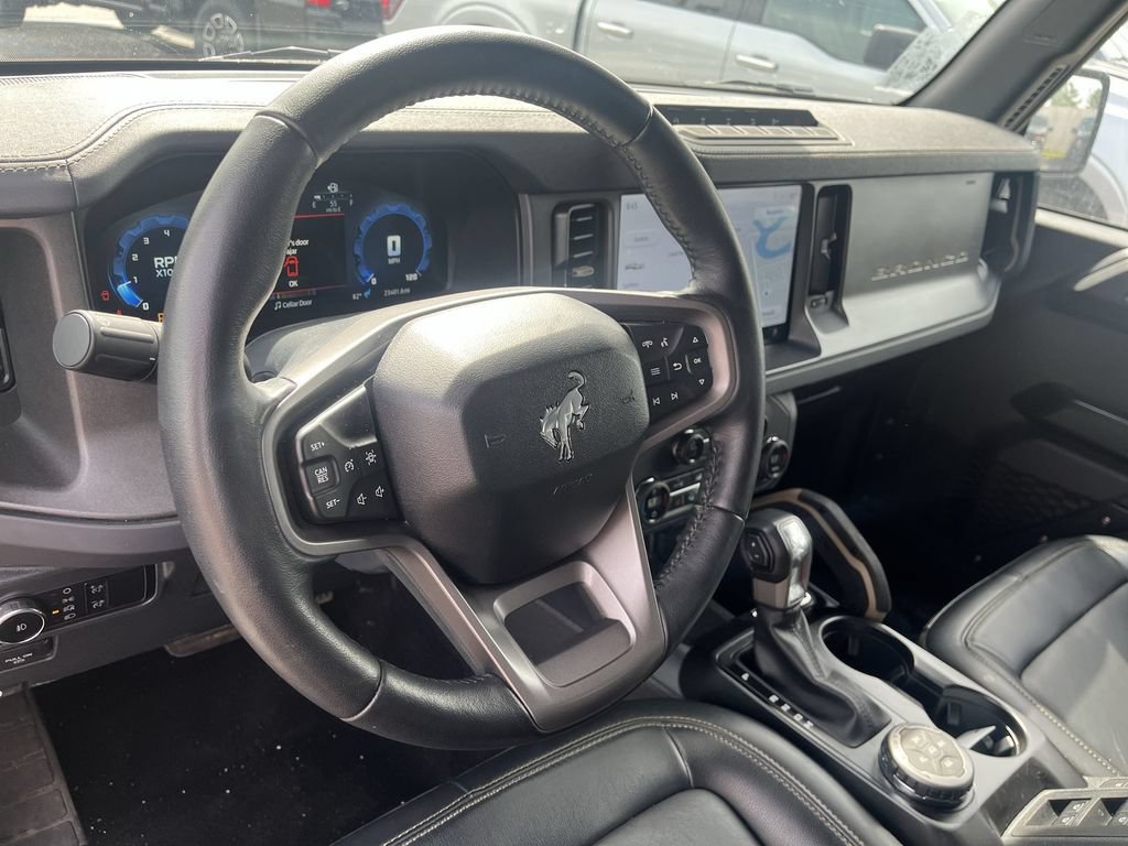 Certified 2025 Ford Bronco Badlands AWD/4WD image 7