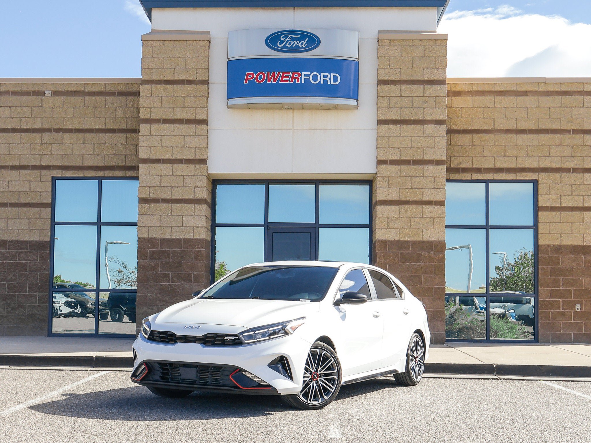 Used 2023 Kia Forte GT w/ GT2 Package FWD image 2