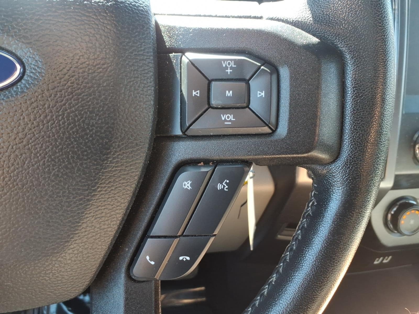 Certified 2019 Ford F150 XLT w/ Equipment Group 302A Luxury AWD/4WD image 15