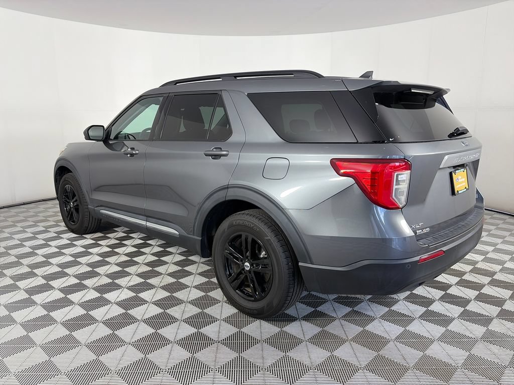 Certified 2022 Ford Explorer XLT AWD/4WD image 5
