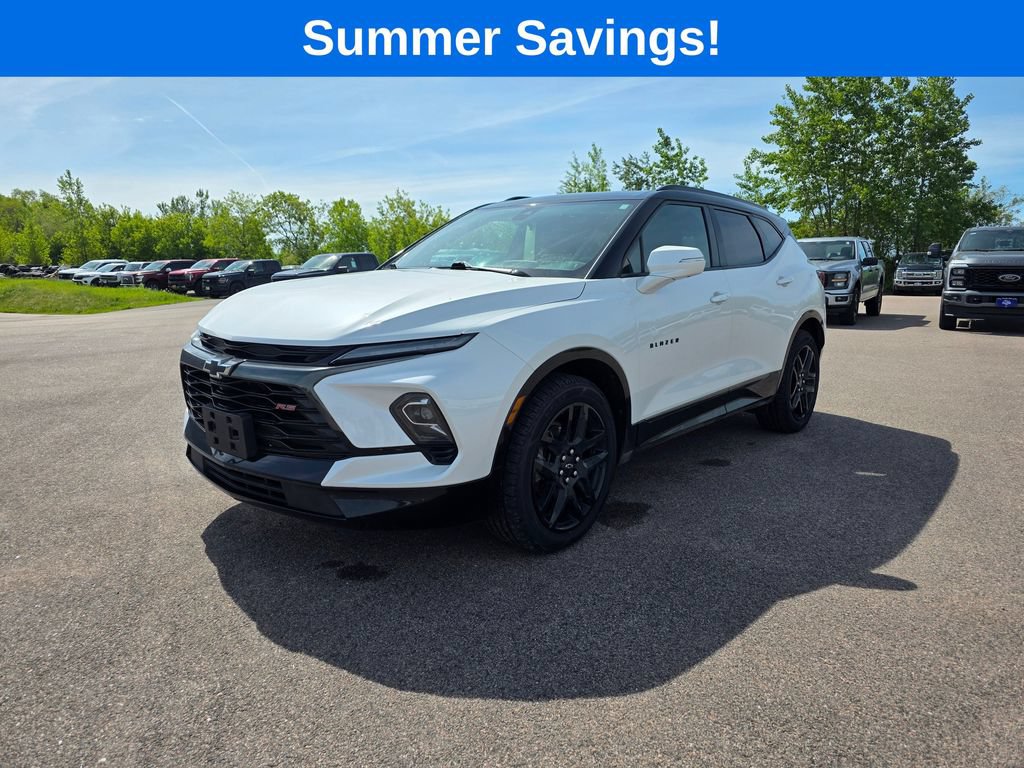 Used 2024 Chevrolet Blazer RS AWD/4WD image 3